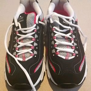Sketchers womans sneakers